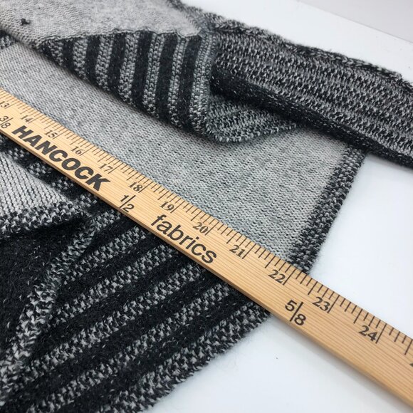 Vintage CAbi Wool Acrylic Black and Gray Womens Shawl Wrap Size M - Picture 6 of 8